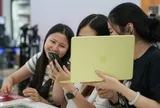 Apple lần đầu tung máy giá rẻ không ngờ, gây "sốt" tại Việt Nam, laptop phổ thông "nín thở"!
