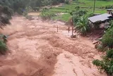 Miền Bắc mưa dông "sầm sập", cảnh báo khẩn lũ quét và sạt lở đất