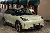 Vừa ra mắt tại Việt Nam, xe điện giá mềm của Geely đã có bản nâng cấp ở quê nhà, tầm hoạt động nâng lên 460 km
