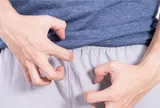 Bị con vật "quen thuộc" trong vườn đốt chân, người đàn ông nguy kịch