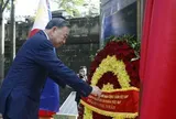 Tổng Bí thư, Chủ tịch nước Tô Lâm dâng hoa tưởng niệm Chủ tịch Hồ Chí Minh tại Philippines