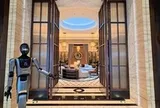 Phát hiện khách sạn đầu tiên trên thế giới không cần nhân viên, mọi dịch vụ đều do robot đảm nhiệm