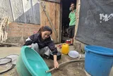 Mòn mỏi gùi nước giữa vùng cao Quảng Ngãi