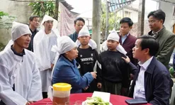 Vụ lật đò chở 7 người: Tìm thấy 2 ông cháu, sông Gianh phủ màu tang thương