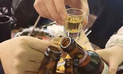 Dấu hiệu cảnh báo cơ thể gặp nguy hiểm sau khi uống rượu, bia cần đề phòng