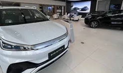 Hơn 10.000 ô tô Trung Quốc nhập về Việt Nam, tăng mạnh hơn 85 %