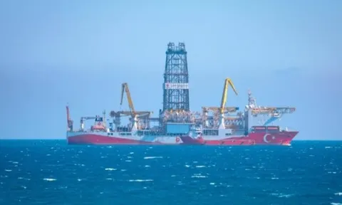 Khoan sâu xuống tầng địa chất, phát hiện mỏ dầu khí lớn tại châu Á: Mỗi ngày có thể khai thác 3.100 thùng dầu cùng 231.000 m³ khí đốt