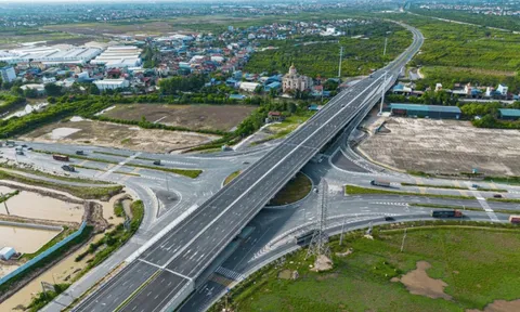 Thủ tướng: Dứt khoát không chia nhỏ gói thầu, tránh việc 'quân xanh, quân đỏ' 0