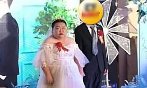 Chú rể 23 cưới vợ 43 tuổi, biểu cảm trong đám cưới gây bất ngờ