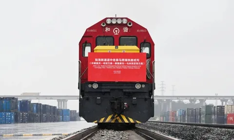 Trung Quốc ‘đẩy mạnh bánh ray đường sắt' sang Việt Nam, Lào: Một tuyến tăng kỷ lục 86% - Tham vọng hé lộ