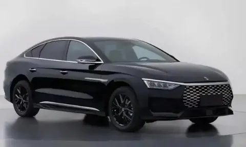 BYD ra mắt xe điện phục vụ thị trường gọi xe, một lần sạc đi 605 km