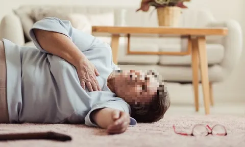 Người phụ nữ 61 tuổi tử vong vì một thói quen ăn uống "quen mặt" ai cũng dễ mắc phải