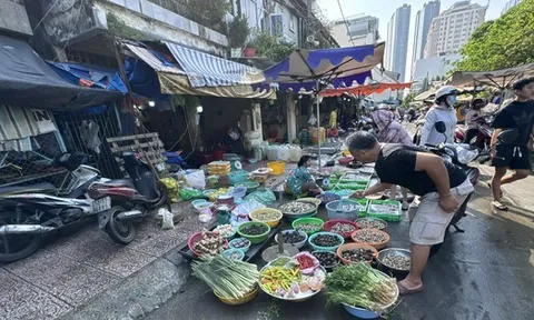 Hải sản giá vẫn cao sau Tết