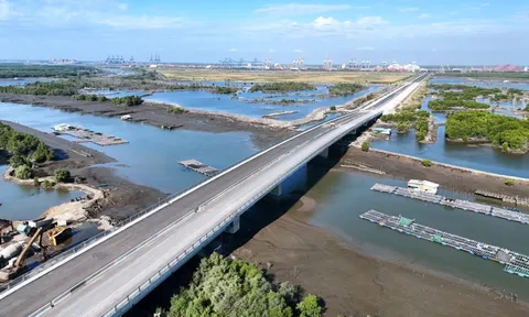 Hiện trạng đường nối siêu cảng Cái Mép với khu công nghiệp ở TP.HCM 0