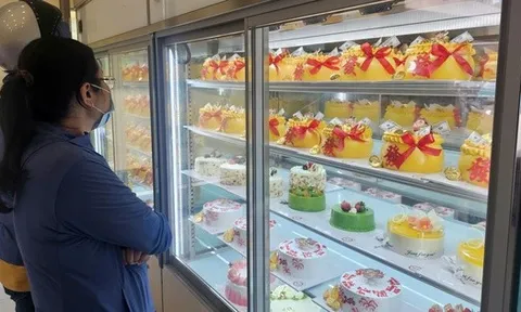 Ngoài vàng bạc, những mặt hàng nào đang “cháy hàng” dịp vía Thần Tài?