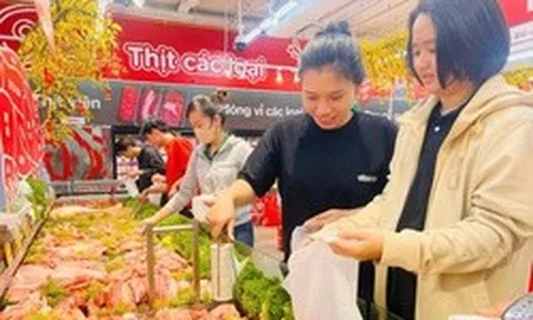 Nhà cung cấp đòi tăng giá hàng hóa, siêu thị nỗ lực giữ giá, hỗ trợ người mua