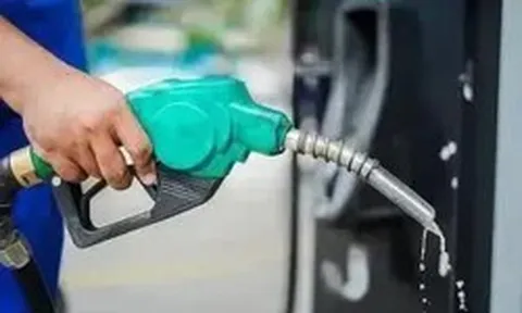 Chính thức miễn thuế môi trường, VAT, tiêu thụ đặc biệt với xăng dầu