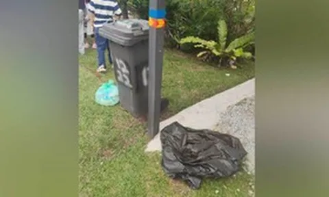 Người đàn ông phát hiện trẻ sơ sinh bị bỏ rơi trong thùng rác