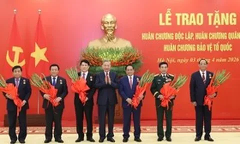 Chủ tịch nước Lương Cường và Thủ tướng Phạm Minh Chính được tặng Huân chương