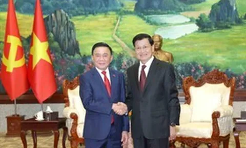 Việt Nam luôn ưu tiên hàng đầu cho quan hệ đặc biệt "có một không hai" với Lào