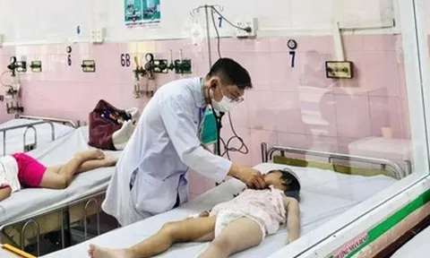 Vụ hơn 100 học sinh ngộ độc thực phẩm ở Tp.HCM: Tìm ra "thủ phạm" gây bệnh