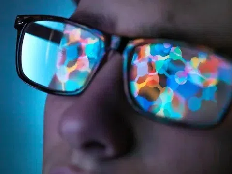 Trên cả tuyệt vời, xem 3D ngay trên kính mắt thông thường
