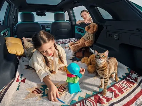 LEPAS L8 nâng tầm mỗi hành trình gia đình với trải nghiệm lái xe thanh lịch và không gian tinh tế