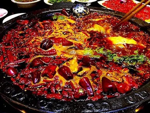 Tặng nhân viên món "cay xé lưỡi": Quà thưởng Tết lạ đời của công ty công nghệ gây "bão mạng"