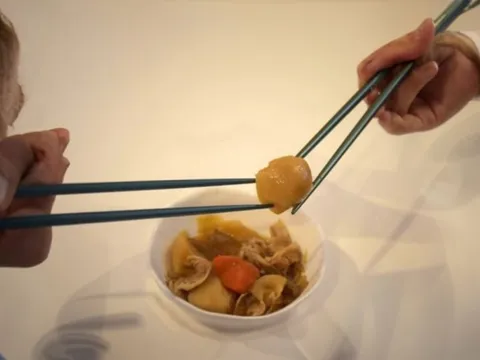 5 điều đại kỵ trên mâm cơm người Việt: Nhiều người vô tình mắc phải mỗi ngày