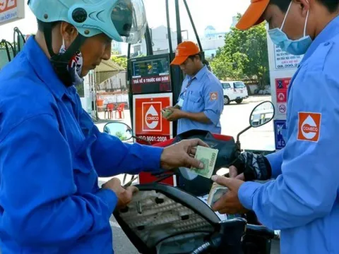Giá xăng dầu tăng rất mạnh, có mặt hàng tăng tới hơn 7.100 đồng/lít