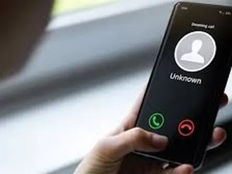 Cảnh giác với shipper rởm