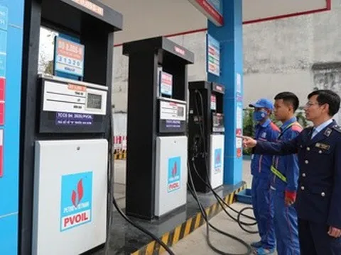 Thanh Hoá: Cơ sở kinh doanh xăng dầu ký cam kết không đầu cơ trục lợi khi biến động giá