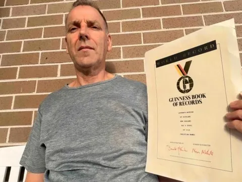 Điều gì khiến cái tên “độc nhất vô nhị” của người đàn ông được kỷ lục Guinness ghi danh?