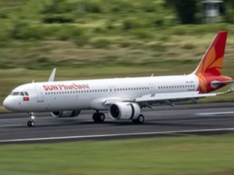 Tăng trần giá vé máy bay nội địa: Bộ Xây dựng đang cân nhắc