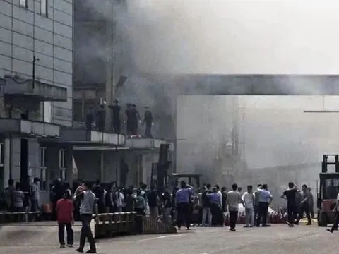 Khẩn trương điều tra vụ nổ lớn trong khu công nghiệp Bắc Ninh khiến 2 người bị thương