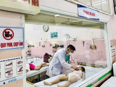 Vụ nghi ngộ độc tại trường tiểu học: Đã tăng lên 184 ca