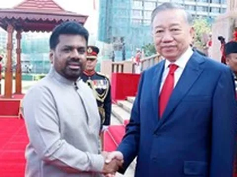 Việt Nam vừa tặng láng giềng của Ấn Độ một món quà ý nghĩa nặng 100 tấn, hỗ trợ lĩnh vực đóng góp 8% GDP