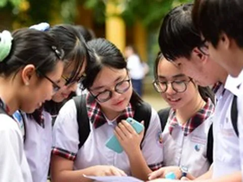 Càng học xuyên đêm càng dễ mất điểm? Bác sĩ chỉ ra “cái bẫy” nhiều sĩ tử mắc phải