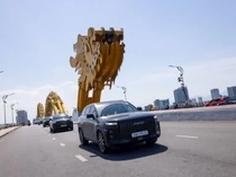 Gây dựng cộng đồng kiểu mới: Một hãng xe Trung Quốc vừa kéo 200 chủ xe cùng đi 'nhặt rác' ven biển miền Trung