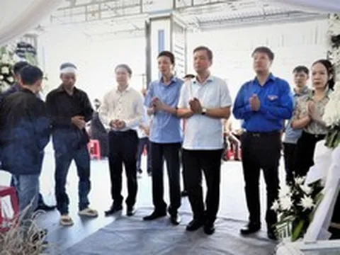Nghẹn lòng đám tang 4 người trong gia đình đuối nước: Hồi chuông cảnh báo trong những ngày hè
