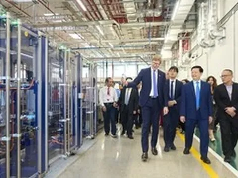 TP.HCM xác định 8 nhiệm vụ để kinh tế tăng trưởng 2 con số liên tục trong 20 năm