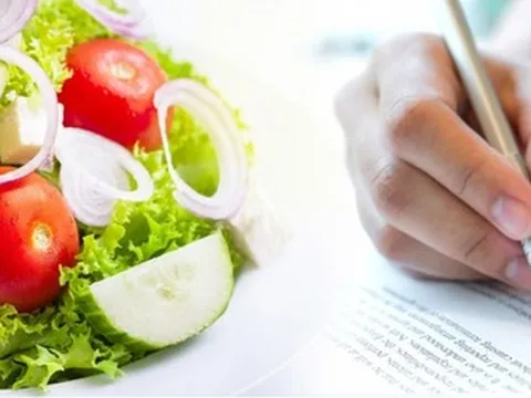 10 thực phẩm "vàng" giúp sĩ tử tăng tốc mùa thi: Món số 6 nhiều người cực thích