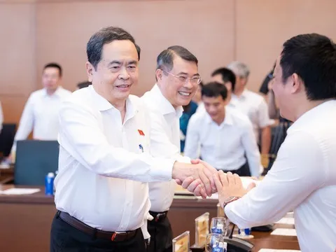 Thủ tướng Chính phủ và Chủ tịch Quốc hội gặp mặt lãnh đạo các cơ quan báo chí