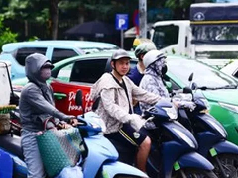 Dự báo thời tiết 24/6: Miền Bắc, miền Trung bước vào cao điểm nắng nóng, Hà Nội nóng 40 độ C