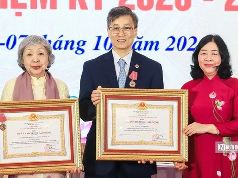 Hội Luật gia Việt Nam đón nhận nhiều Huân chương cao quý tại Đại hội đại biểu toàn quốc lần thứ XV