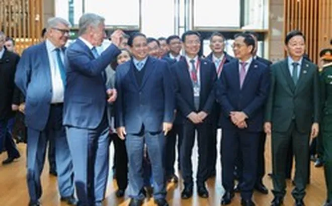 Thăm Tập đoàn khí đốt hàng đầu Nga, Thủ tướng hoan nghênh xây kho cảng LNG, nhà máy điện khí ở Việt Nam