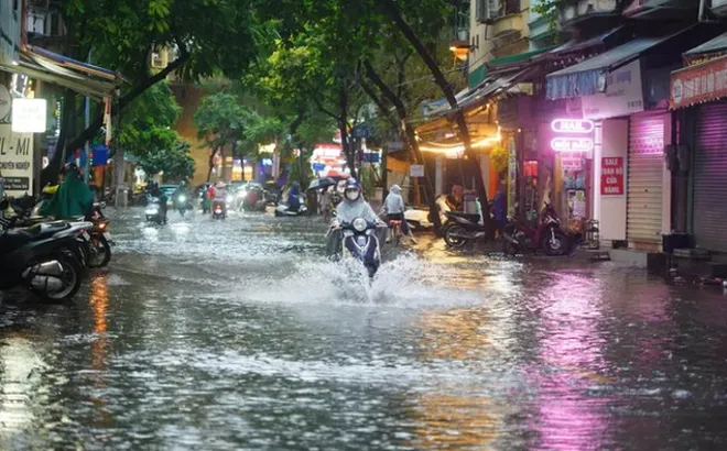Dự báo thời tiết 16/7/2026: Nắng nóng chưa dứt, miền Bắc lại đối mặt mưa dông dữ dội