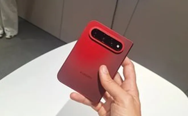 Xiaomi 18 Fold ra mắt: đón đầu iPhone Ultra, giá tương đương 40 triệu đồng